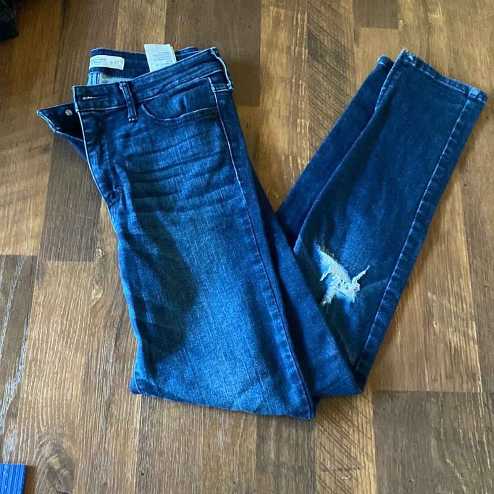 abercrombie and fitch jeans size 27